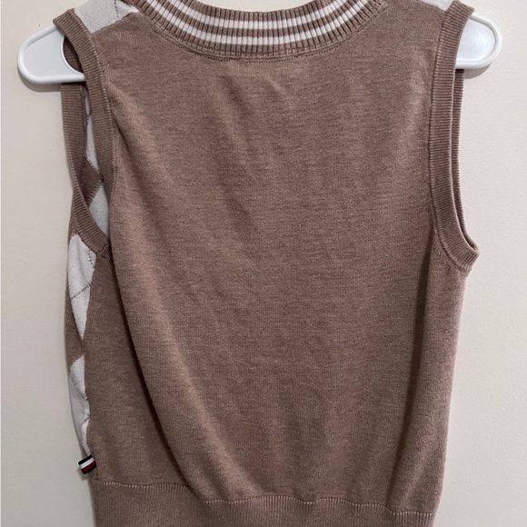 Tommy Hilfiger Sweater Vest - Picture 2 of 2